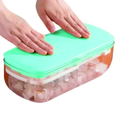 Double layer ice cube maker