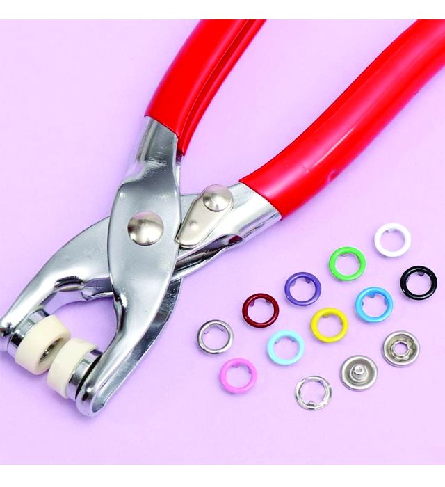 SNAP BUTTONS WITH PLIERS 1