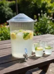 Acrylic_wine_dispenser_with_four_cups_466x639